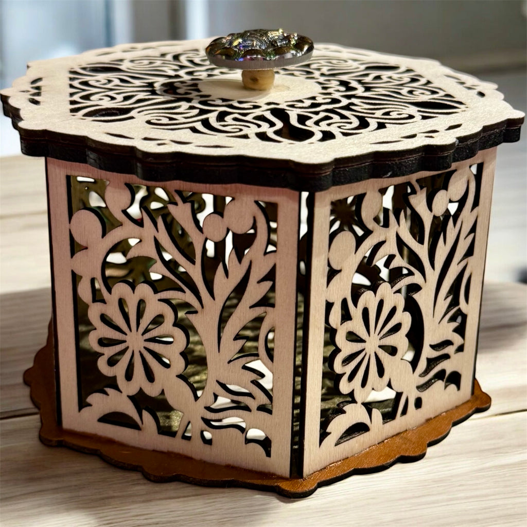 Medium Lace Hexagon Box