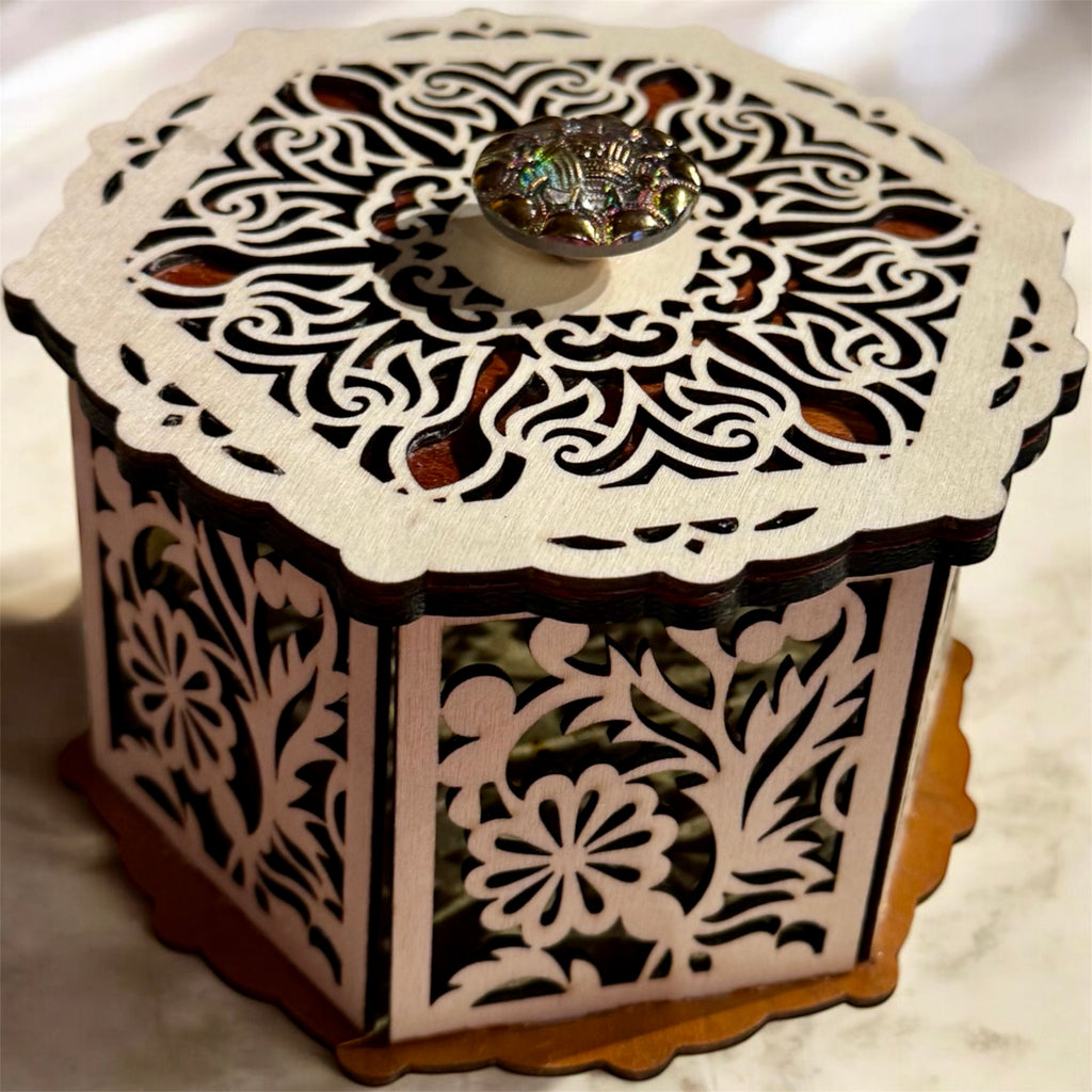 Medium Lace Hexagon Box