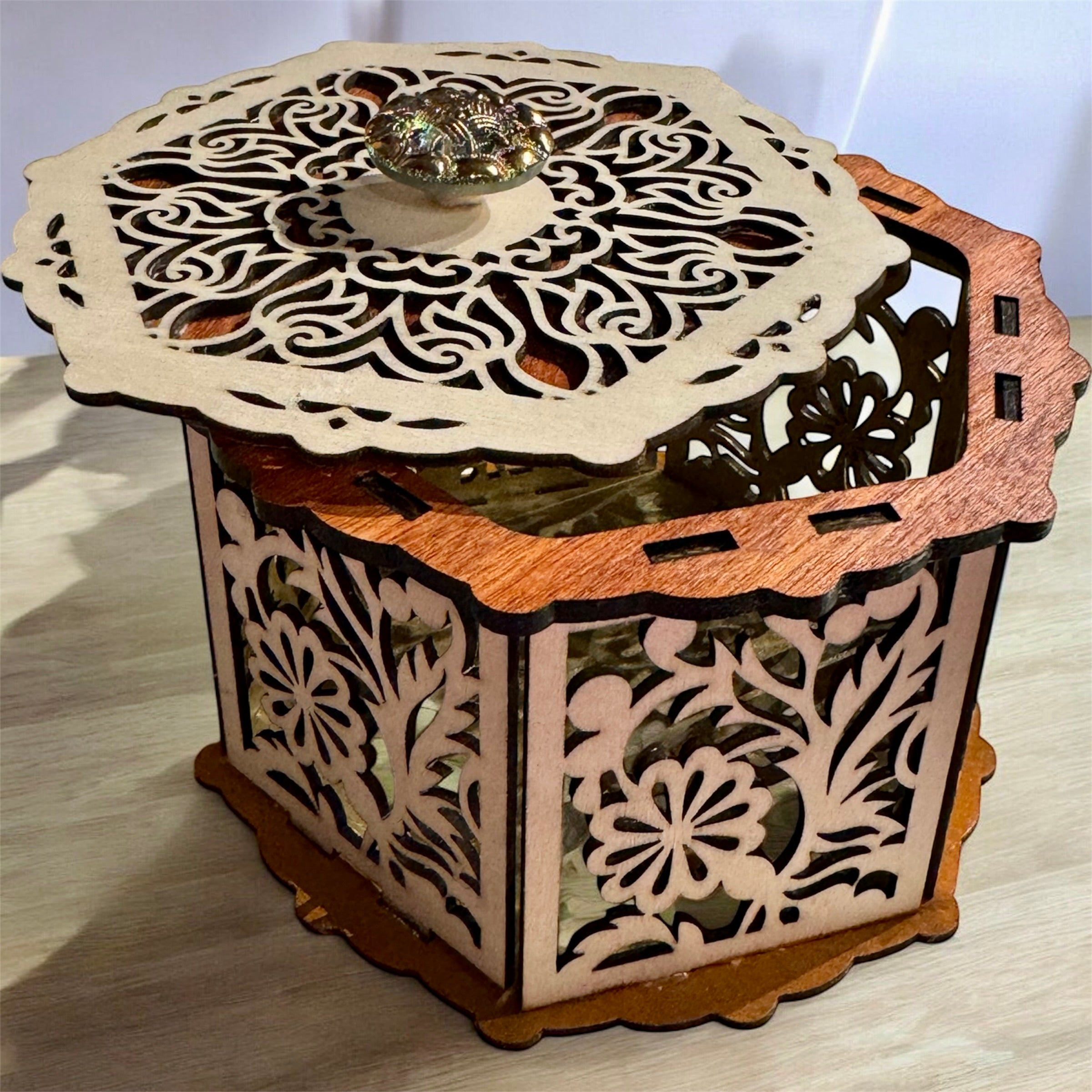 Medium Lace Hexagon Box